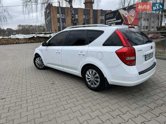Белый Киа Сид, объемом двигателя 1.6 л и пробегом 277 тыс. км за 6800 $, фото 8 на Automoto.ua