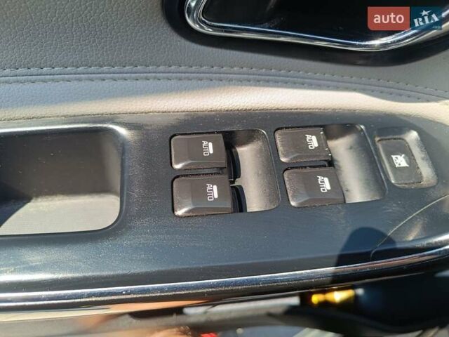 Белый Киа Сид, объемом двигателя 1.59 л и пробегом 247 тыс. км за 8800 $, фото 34 на Automoto.ua