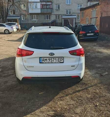 Белый Киа Сид, объемом двигателя 1.6 л и пробегом 212 тыс. км за 7950 $, фото 16 на Automoto.ua