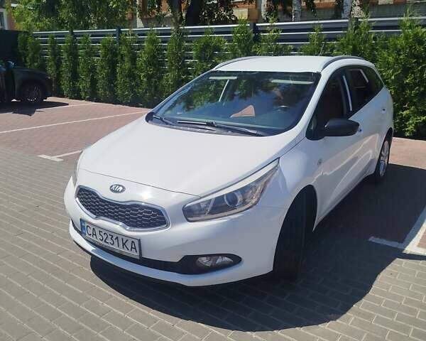 Білий Кіа Сід, об'ємом двигуна 1.58 л та пробігом 235 тис. км за 8300 $, фото 1 на Automoto.ua