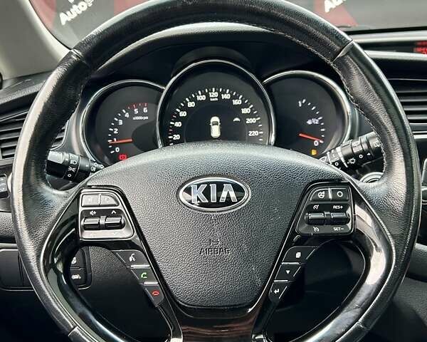 Білий Кіа Сід, об'ємом двигуна 1.6 л та пробігом 193 тис. км за 6600 $, фото 19 на Automoto.ua