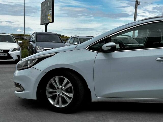 Білий Кіа Сід, об'ємом двигуна 1.6 л та пробігом 250 тис. км за 5590 $, фото 2 на Automoto.ua