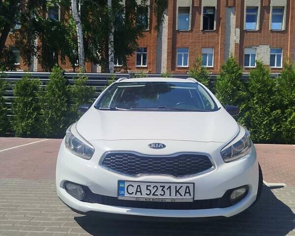 Білий Кіа Сід, об'ємом двигуна 1.58 л та пробігом 235 тис. км за 8300 $, фото 5 на Automoto.ua