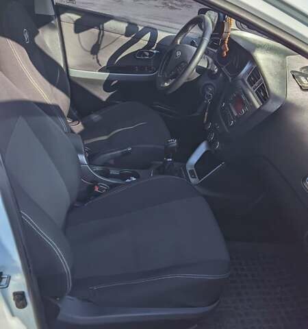 Белый Киа Сид, объемом двигателя 1.6 л и пробегом 212 тыс. км за 7950 $, фото 9 на Automoto.ua