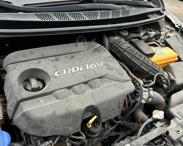 Білий Кіа Сід, об'ємом двигуна 1.6 л та пробігом 193 тис. км за 6600 $, фото 36 на Automoto.ua