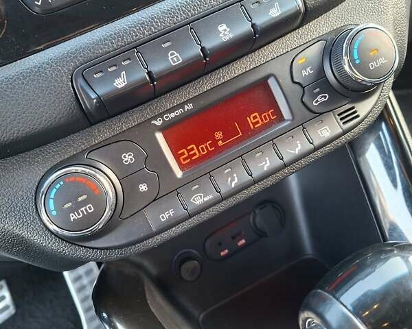 Белый Киа Сид, объемом двигателя 1.59 л и пробегом 95 тыс. км за 12400 $, фото 12 на Automoto.ua