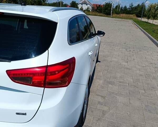 Белый Киа Сид, объемом двигателя 1.59 л и пробегом 247 тыс. км за 8800 $, фото 17 на Automoto.ua