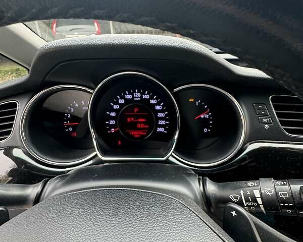 Білий Кіа Сід, об'ємом двигуна 1.6 л та пробігом 140 тис. км за 10500 $, фото 21 на Automoto.ua