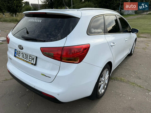 Белый Киа Сид, объемом двигателя 1.58 л и пробегом 160 тыс. км за 8500 $, фото 21 на Automoto.ua