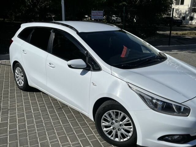 Білий Кіа Сід, об'ємом двигуна 1.6 л та пробігом 160 тис. км за 9000 $, фото 8 на Automoto.ua