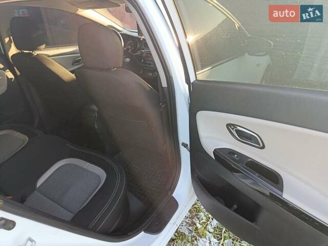 Белый Киа Сид, объемом двигателя 1.59 л и пробегом 291 тыс. км за 8700 $, фото 2 на Automoto.ua