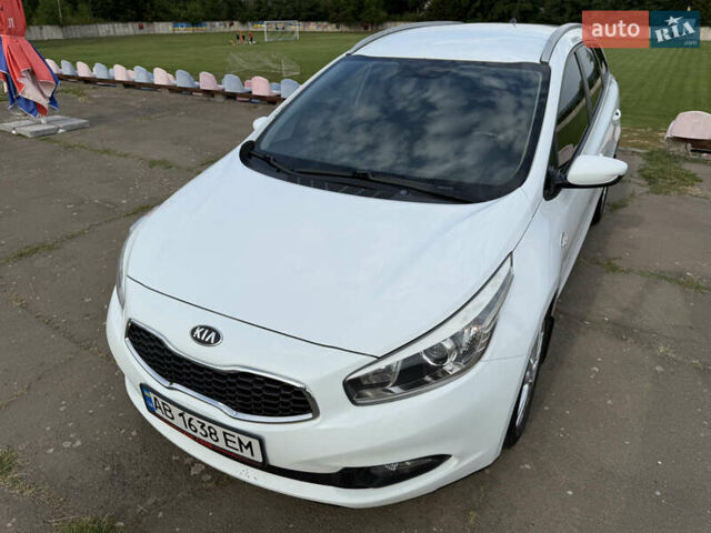 Белый Киа Сид, объемом двигателя 1.58 л и пробегом 160 тыс. км за 8500 $, фото 12 на Automoto.ua