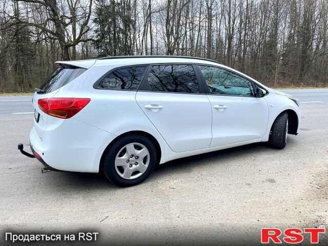 Білий Кіа Сід, об'ємом двигуна 1.6 л та пробігом 172 тис. км за 8800 $, фото 1 на Automoto.ua