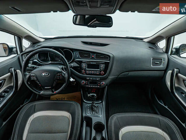 Белый Киа Сид, объемом двигателя 1.59 л и пробегом 204 тыс. км за 9622 $, фото 9 на Automoto.ua