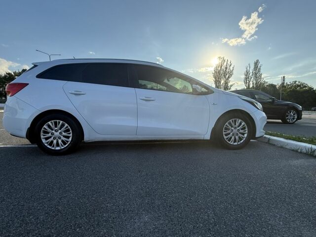 Белый Киа Сид, объемом двигателя 1.6 л и пробегом 191 тыс. км за 9700 $, фото 5 на Automoto.ua