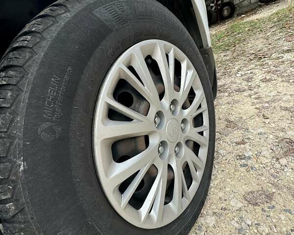 Білий Кіа Сід, об'ємом двигуна 1.6 л та пробігом 140 тис. км за 10500 $, фото 37 на Automoto.ua