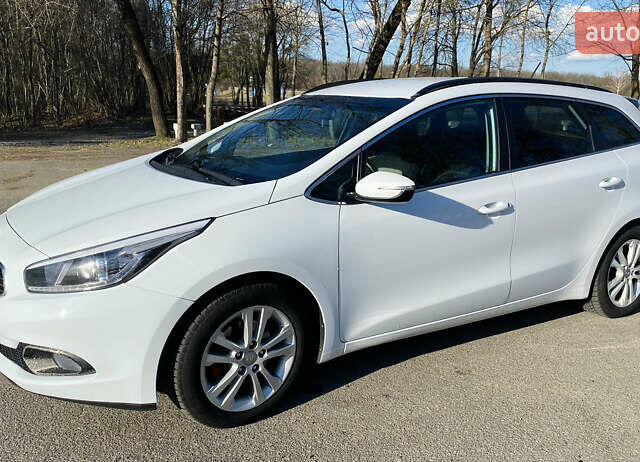 Белый Киа Сид, объемом двигателя 1.58 л и пробегом 275 тыс. км за 7600 $, фото 8 на Automoto.ua