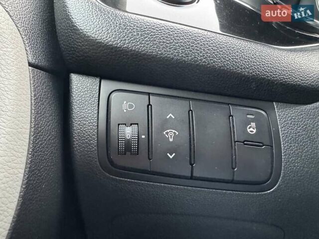 Белый Киа Сид, объемом двигателя 1.6 л и пробегом 228 тыс. км за 9900 $, фото 22 на Automoto.ua