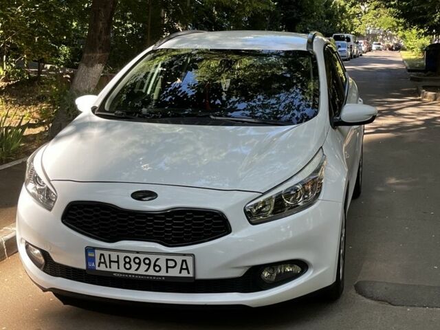 Белый Киа Сид, объемом двигателя 1.6 л и пробегом 160 тыс. км за 9000 $, фото 14 на Automoto.ua
