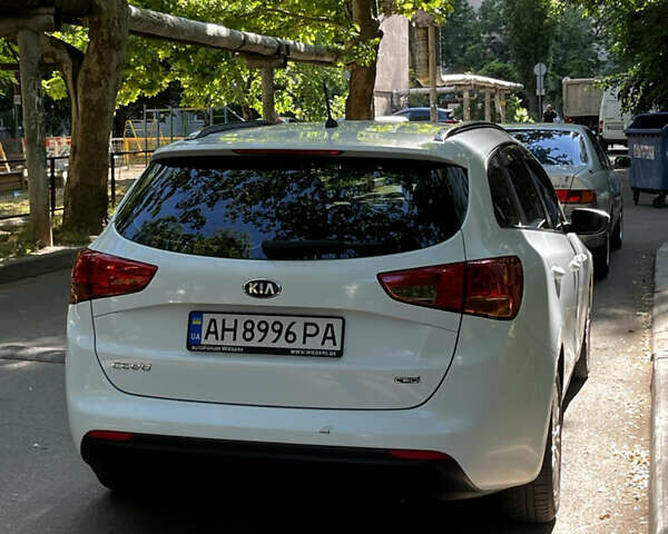 Белый Киа Сид, объемом двигателя 1.58 л и пробегом 160 тыс. км за 9400 $, фото 9 на Automoto.ua