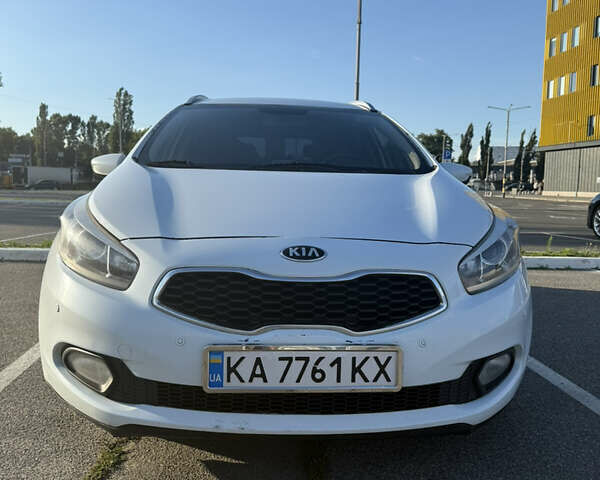Белый Киа Сид, объемом двигателя 1.59 л и пробегом 193 тыс. км за 10000 $, фото 1 на Automoto.ua