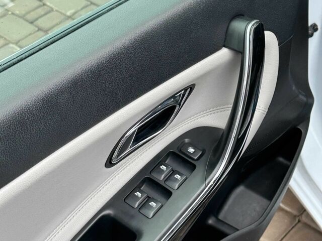 Білий Кіа Сід, об'ємом двигуна 1.6 л та пробігом 263 тис. км за 10500 $, фото 10 на Automoto.ua