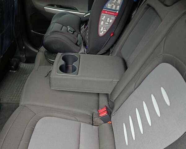 Белый Киа Сид, объемом двигателя 1.6 л и пробегом 265 тыс. км за 8200 $, фото 17 на Automoto.ua