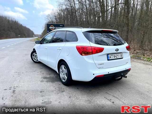Білий Кіа Сід, об'ємом двигуна 1.6 л та пробігом 172 тис. км за 8800 $, фото 2 на Automoto.ua