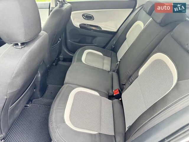 Белый Киа Сид, объемом двигателя 1.6 л и пробегом 228 тыс. км за 9900 $, фото 25 на Automoto.ua