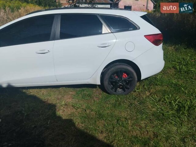 Киа Сид 2013 в Львове на Automoto.ua Белый Киа Сид, объемом двигателя 1.58 л и пробегом 286 тыс. км за 7800 $, фото 63 на Automoto.ua