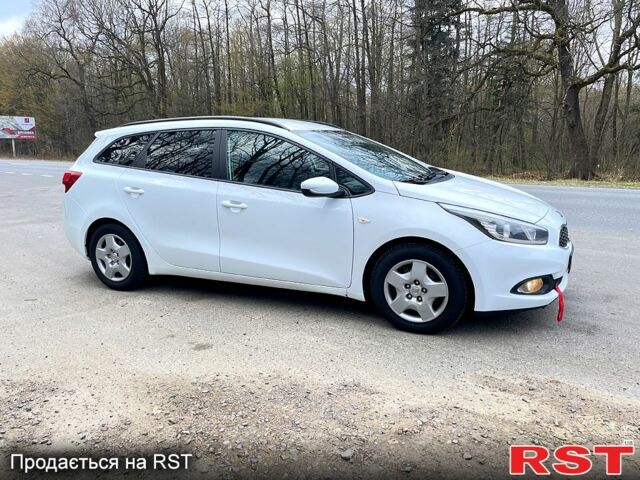 Білий Кіа Сід, об'ємом двигуна 1.6 л та пробігом 172 тис. км за 8800 $, фото 4 на Automoto.ua