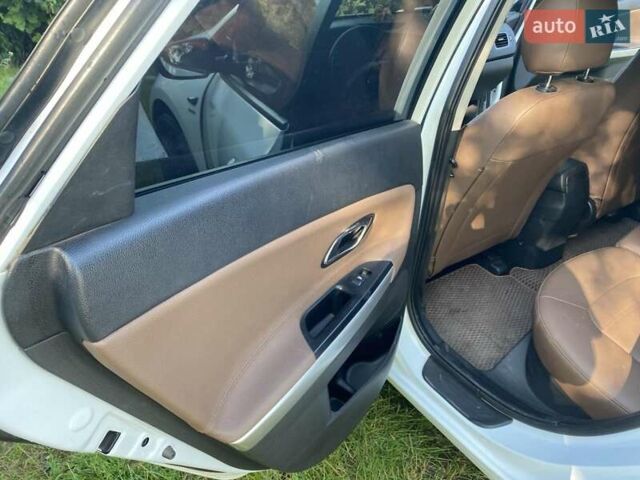 Киа Сид 2013 в Львове на Automoto.ua Белый Киа Сид, объемом двигателя 1.58 л и пробегом 286 тыс. км за 7800 $, фото 17 на Automoto.ua