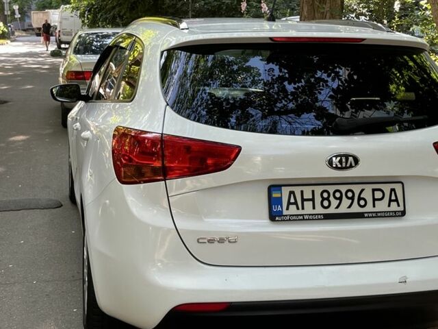 Білий Кіа Сід, об'ємом двигуна 1.6 л та пробігом 160 тис. км за 9000 $, фото 15 на Automoto.ua