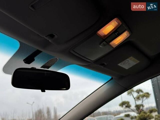 Білий Кіа Сід, об'ємом двигуна 1.6 л та пробігом 266 тис. км за 7700 $, фото 21 на Automoto.ua