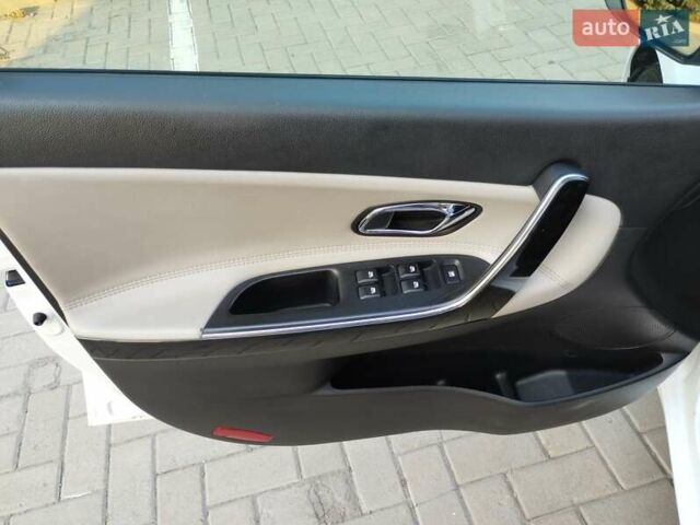 Білий Кіа Сід, об'ємом двигуна 1.58 л та пробігом 120 тис. км за 10600 $, фото 22 на Automoto.ua