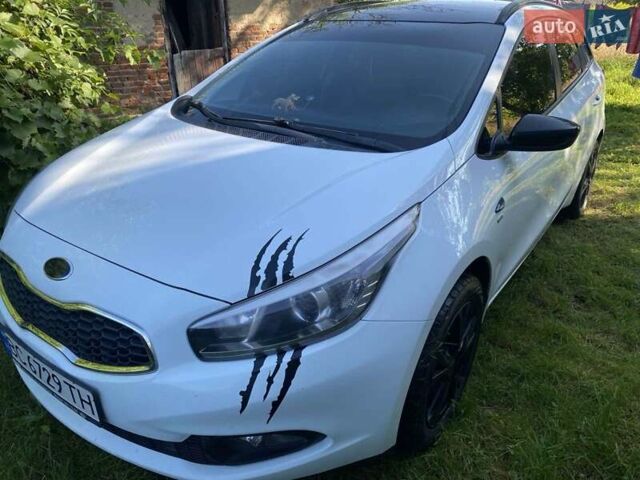 Киа Сид 2013 в Львове на Automoto.ua Белый Киа Сид, объемом двигателя 1.58 л и пробегом 286 тыс. км за 7800 $, фото 46 на Automoto.ua