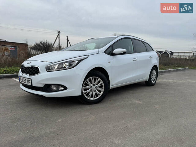 Білий Кіа Сід, об'ємом двигуна 1.6 л та пробігом 226 тис. км за 10500 $, фото 13 на Automoto.ua