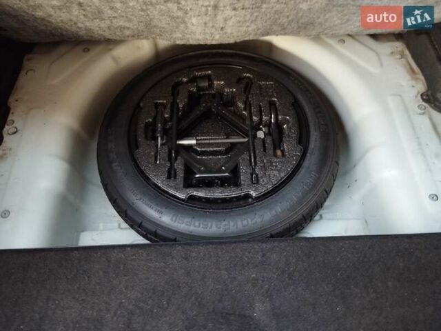 Білий Кіа Сід, об'ємом двигуна 1.58 л та пробігом 120 тис. км за 10600 $, фото 17 на Automoto.ua
