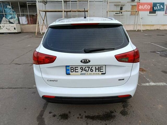Белый Киа Сид, объемом двигателя 1.59 л и пробегом 291 тыс. км за 8700 $, фото 12 на Automoto.ua