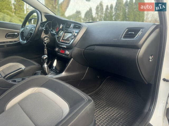 Белый Киа Сид, объемом двигателя 1.4 л и пробегом 211 тыс. км за 7850 $, фото 15 на Automoto.ua