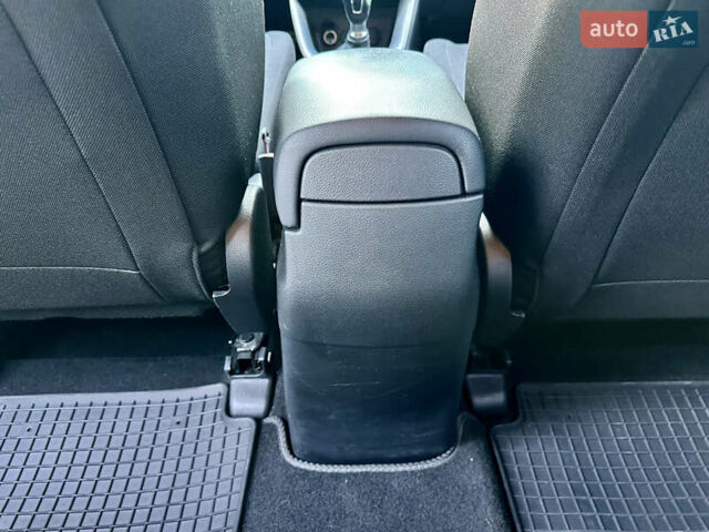 Белый Киа Сид, объемом двигателя 1.6 л и пробегом 244 тыс. км за 9999 $, фото 70 на Automoto.ua