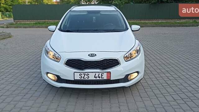 Белый Киа Сид, объемом двигателя 1.4 л и пробегом 240 тыс. км за 8999 $, фото 7 на Automoto.ua