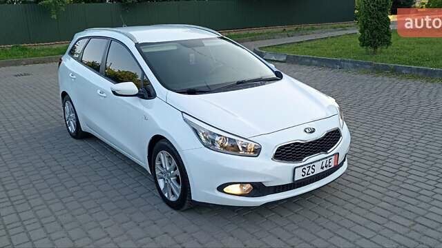Белый Киа Сид, объемом двигателя 1.4 л и пробегом 240 тыс. км за 8999 $, фото 6 на Automoto.ua
