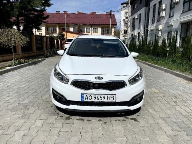 Белый Киа Сид, объемом двигателя 1.6 л и пробегом 280 тыс. км за 7900 $, фото 1 на Automoto.ua