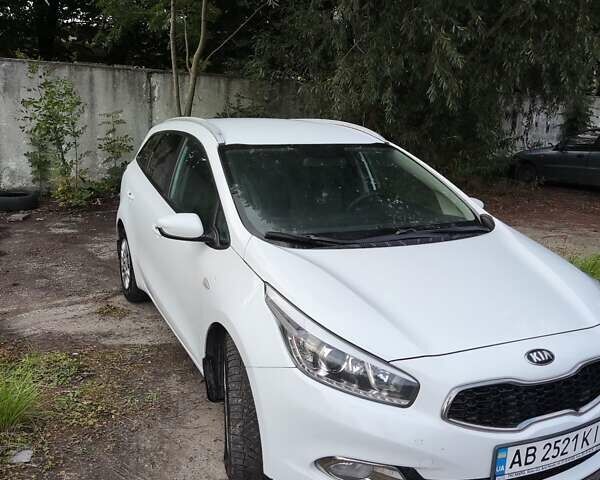 Белый Киа Сид, объемом двигателя 1.59 л и пробегом 209 тыс. км за 8300 $, фото 16 на Automoto.ua