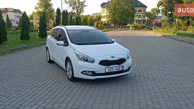 Белый Киа Сид, объемом двигателя 1.4 л и пробегом 240 тыс. км за 8999 $, фото 13 на Automoto.ua