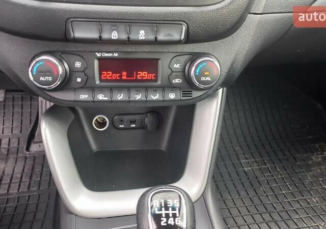 Киа Сид 2015 в Сокале на Automoto.ua Белый Киа Сид, объемом двигателя 0 л и пробегом 257 тыс. км за 8630 $, фото 18 на Automoto.ua