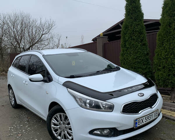 Білий Кіа Сід, об'ємом двигуна 1.6 л та пробігом 258 тис. км за 7800 $, фото 4 на Automoto.ua