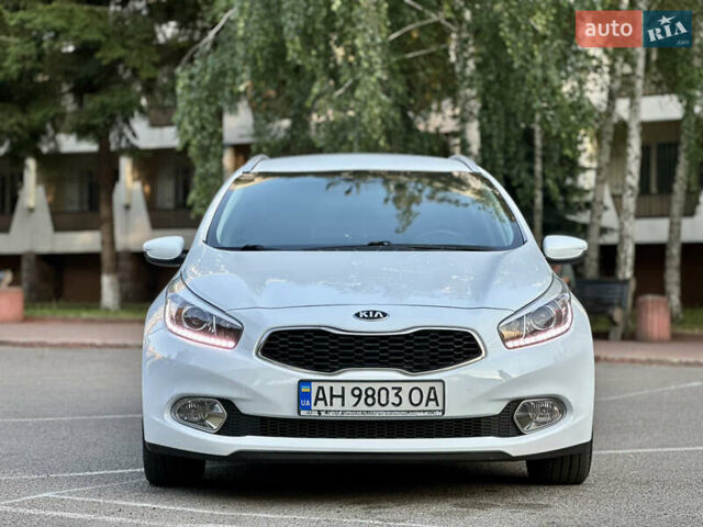 Белый Киа Сид, объемом двигателя 1.6 л и пробегом 244 тыс. км за 9999 $, фото 26 на Automoto.ua