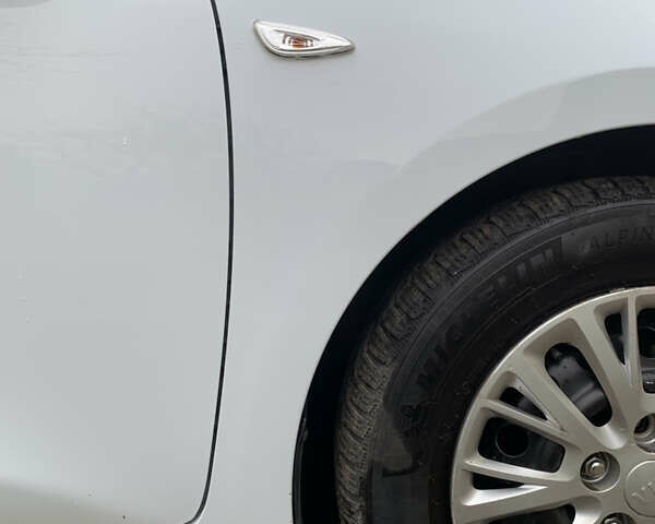 Білий Кіа Сід, об'ємом двигуна 1.6 л та пробігом 258 тис. км за 7800 $, фото 25 на Automoto.ua